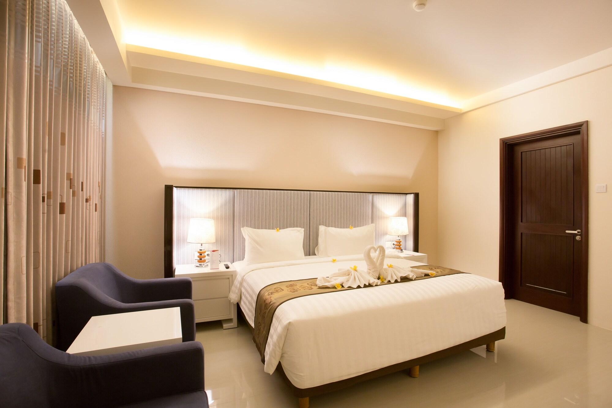 Golden Palace Hotel Lombok Mataram Exteriér fotografie