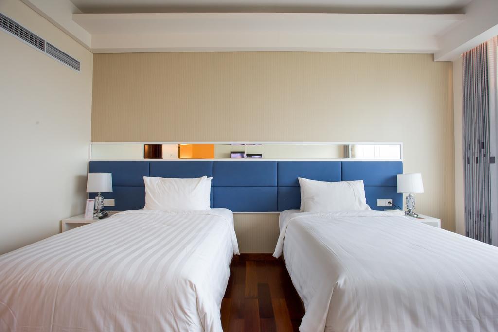 Golden Palace Hotel Lombok Mataram Pokoj fotografie