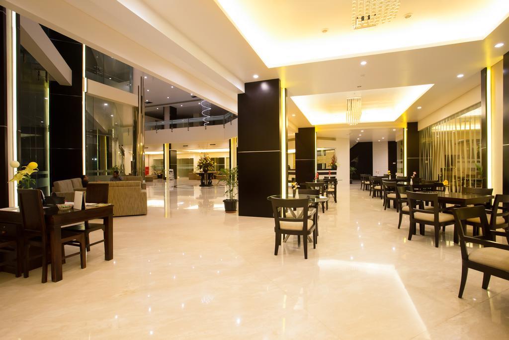 Golden Palace Hotel Lombok Mataram Exteriér fotografie