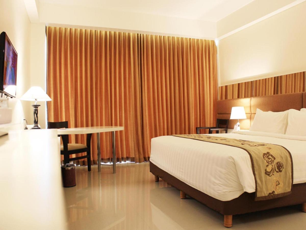 Golden Palace Hotel Lombok Mataram Exteriér fotografie